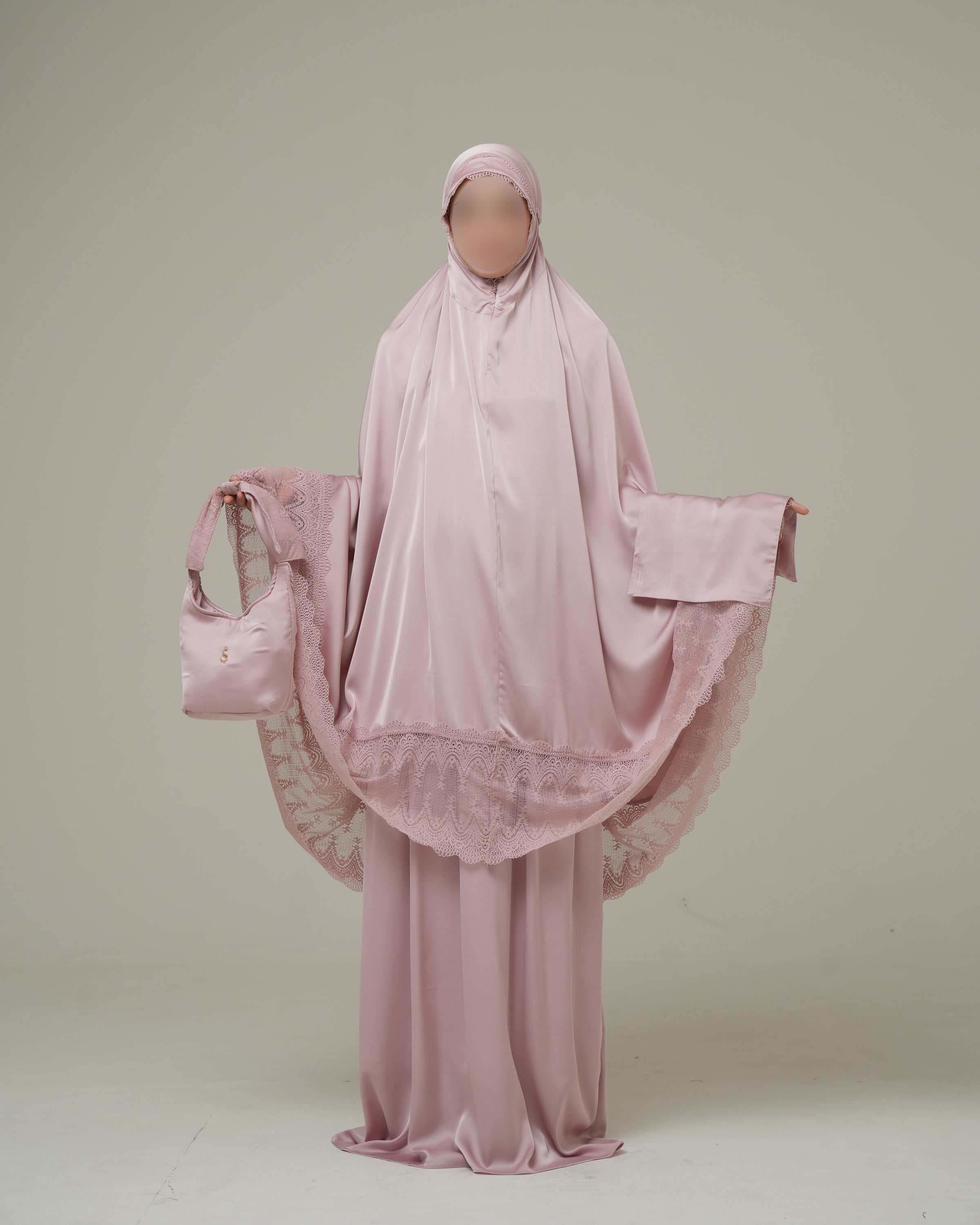 Modèle Fémina essentiel